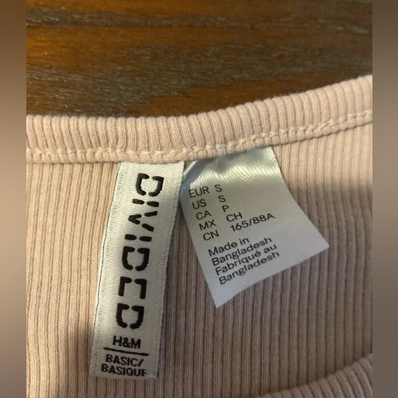 Cotton on, Hand M, and Shein women’s baby tees - Picture 4 of 12